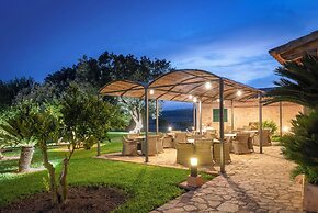 Finca Son Roig by Valentin