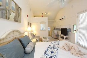 Beachfront Bed & Breakfast