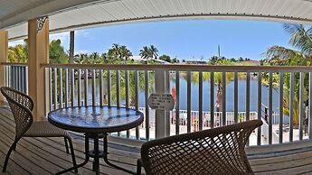 Manatee Bay Inn - Near Fishing Pier Fort Myers Beach