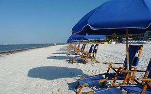 Manatee Bay Inn - Near Fishing Pier Fort Myers Beach
