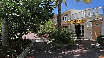 Manatee Bay Inn - Near Fishing Pier Fort Myers Beach