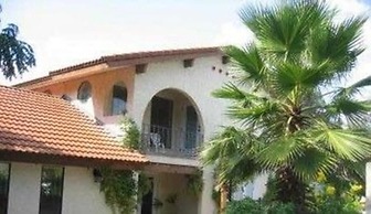 The Lakehouse Bed & Breakfast