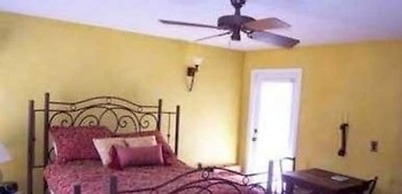 The Lakehouse Bed & Breakfast