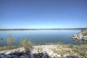 The Lakehouse Bed & Breakfast