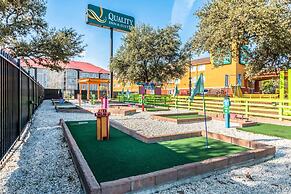 Quality Inn & Suites SeaWorld North