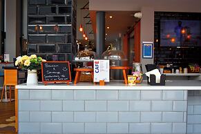 Holiday Inn Express Leeds City Centre Armouries by IHG