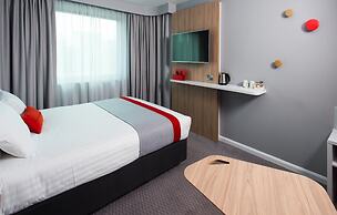 Holiday Inn Express Leeds City Centre Armouries by IHG