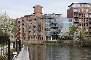 Holiday Inn Express Leeds City Centre Armouries by IHG