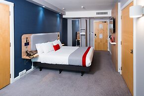 Holiday Inn Express Leeds City Centre Armouries by IHG