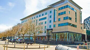 Holiday Inn Express Leeds City Centre Armouries by IHG