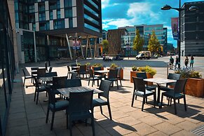 Holiday Inn Express Leeds City Centre Armouries by IHG
