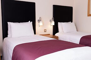 The Roebuck Hotel by Greene King Inns