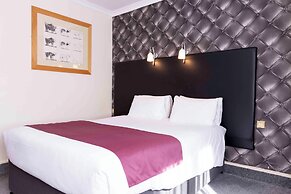 The Roebuck Hotel by Greene King Inns