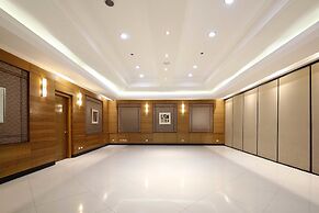 City Garden Suites Manila