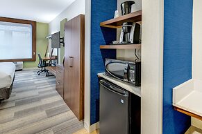 Holiday Inn Express Woodbridge by IHG