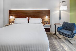 Holiday Inn Express Woodbridge by IHG