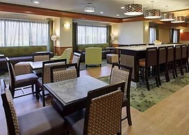Hampton Inn & Suites Fremont