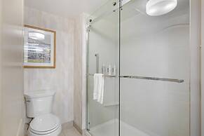 Hampton Inn & Suites Plymouth