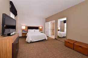 Hampton Inn & Suites Plymouth