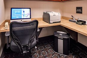 Hampton Inn & Suites Plymouth