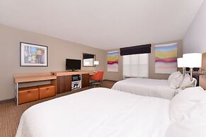 Hampton Inn & Suites Plymouth