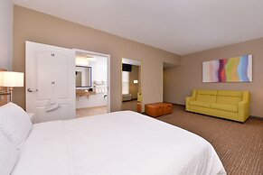 Hampton Inn & Suites Plymouth