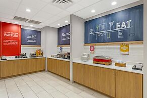 Hampton Inn & Suites Plymouth