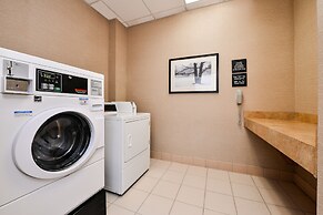 Hampton Inn & Suites Plymouth