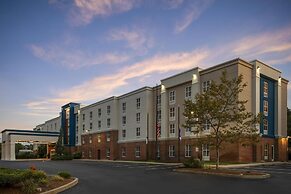Hampton Inn & Suites Plymouth