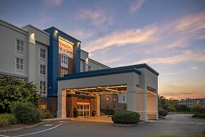 Hampton Inn & Suites Plymouth