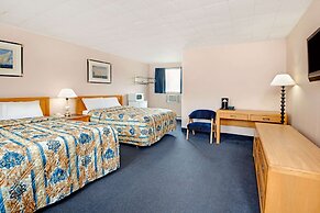 Knights Inn Midland, ON