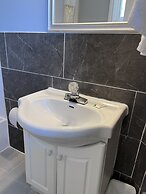 Knights Inn Midland, ON