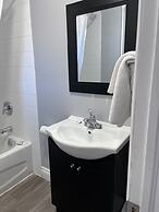 Knights Inn Midland, ON