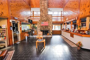 Fireside Inn & Suites Gilford