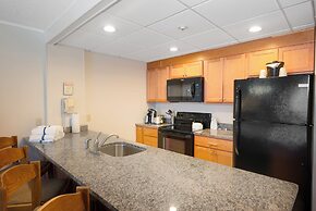 Fireside Inn & Suites Gilford