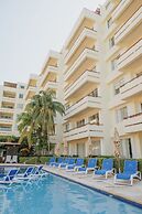 Ixchel Beach Hotel