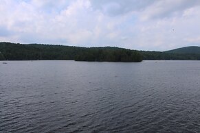 Kiwassa Lake Bed & Breakfast