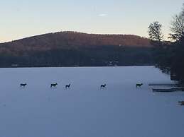Kiwassa Lake Bed & Breakfast