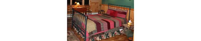 Kiwassa Lake Bed & Breakfast