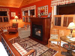 Kiwassa Lake Bed & Breakfast