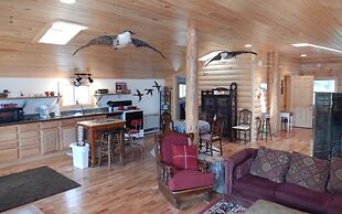 Kiwassa Lake Bed & Breakfast