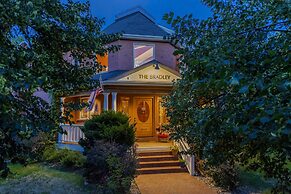 Bradley Boulder Inn