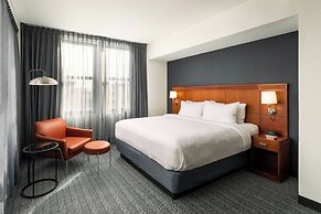 Courtyard by Marriott St. Petersburg Downtown