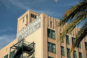 Courtyard by Marriott St. Petersburg Downtown