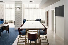 Courtyard by Marriott St. Petersburg Downtown