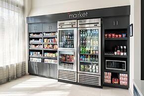 Courtyard by Marriott St. Petersburg Downtown