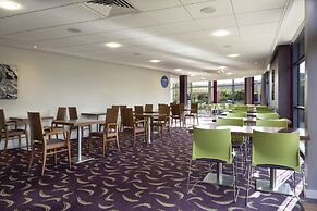 Holiday Inn Express Dunstable by IHG