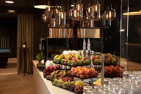 Park Inn by Radisson Oslo Airport Hotel West