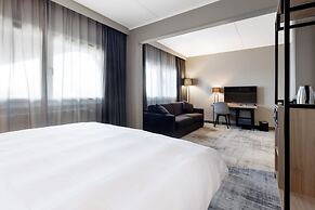 Park Inn by Radisson Oslo Airport Hotel West