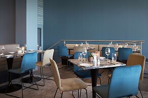 Park Inn by Radisson Oslo Airport Hotel West